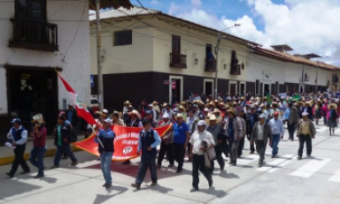 Ronderos de Sánchez Carrión durante una movilización. (Foto cortesía RPP)