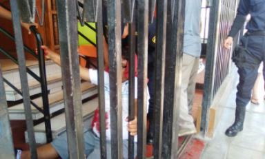 Aun con vida fue trasladado al hospital, pero no pudieron salvarlo. Foto: Trujillo en Línea